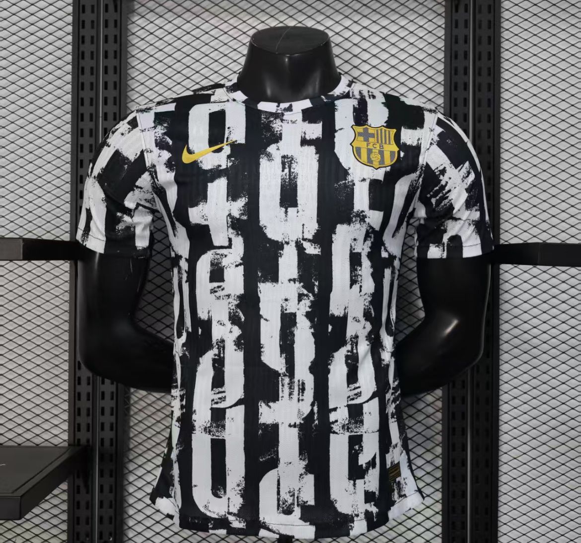 PLAYER VERSION TSHIRT