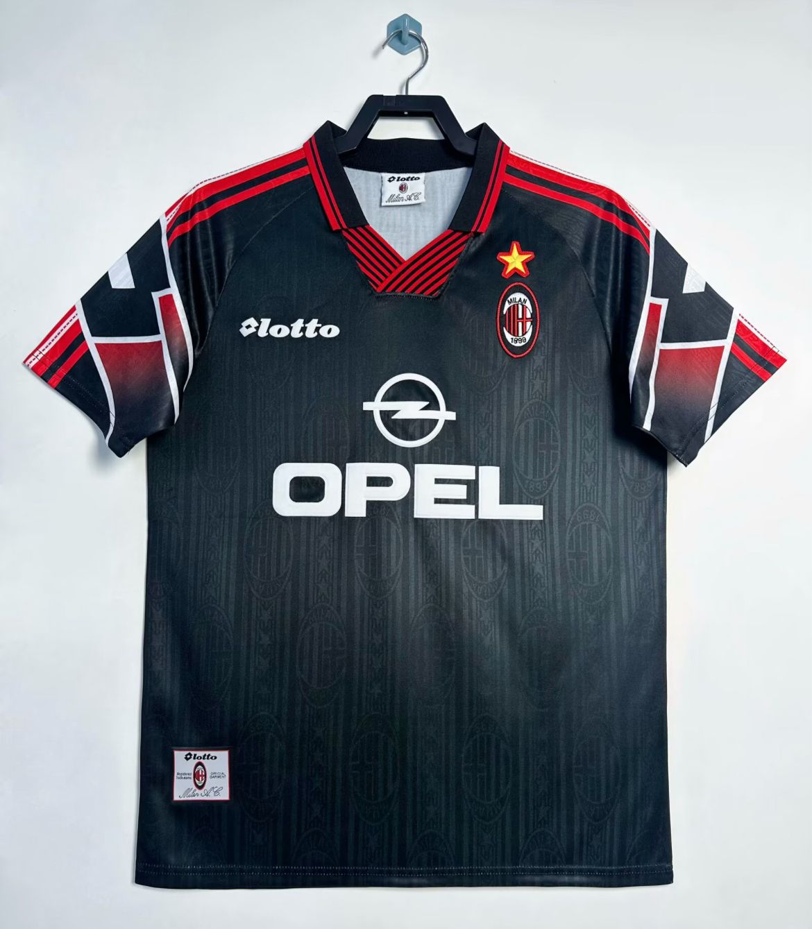 RETRO FOOTBALL TSHIRT